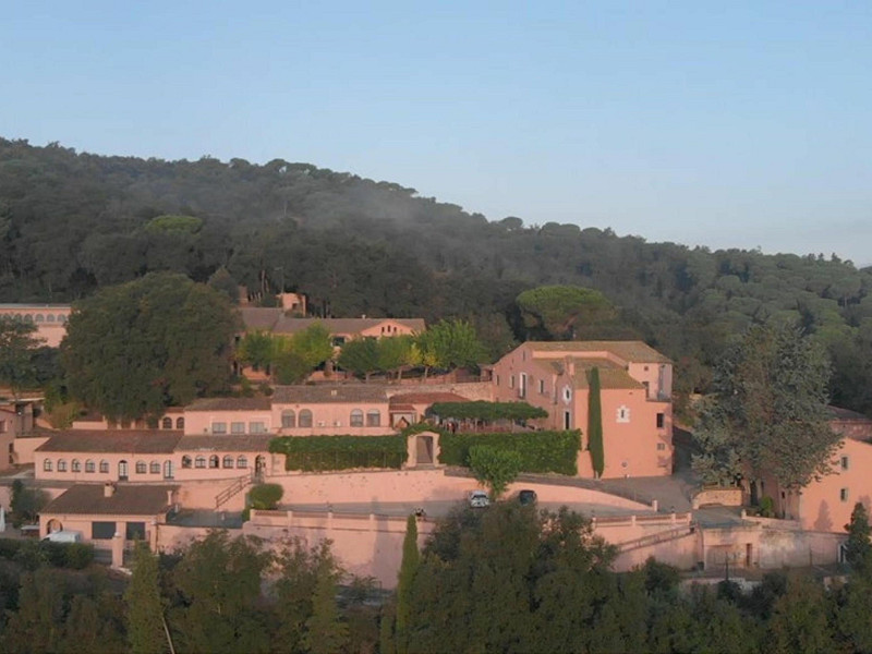 Historic estate in the Monnegre Natural Park, Vallgorguina