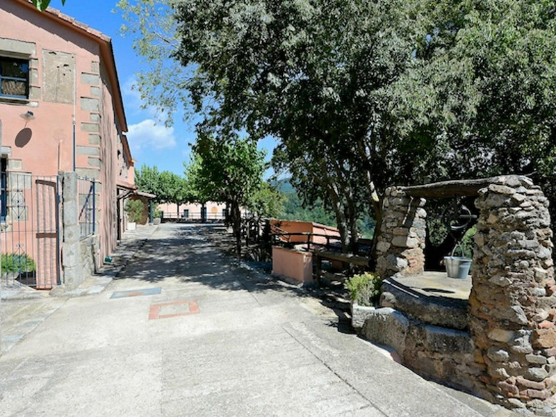 Historic estate in the Monnegre Natural Park, Vallgorguina. Photo:  34