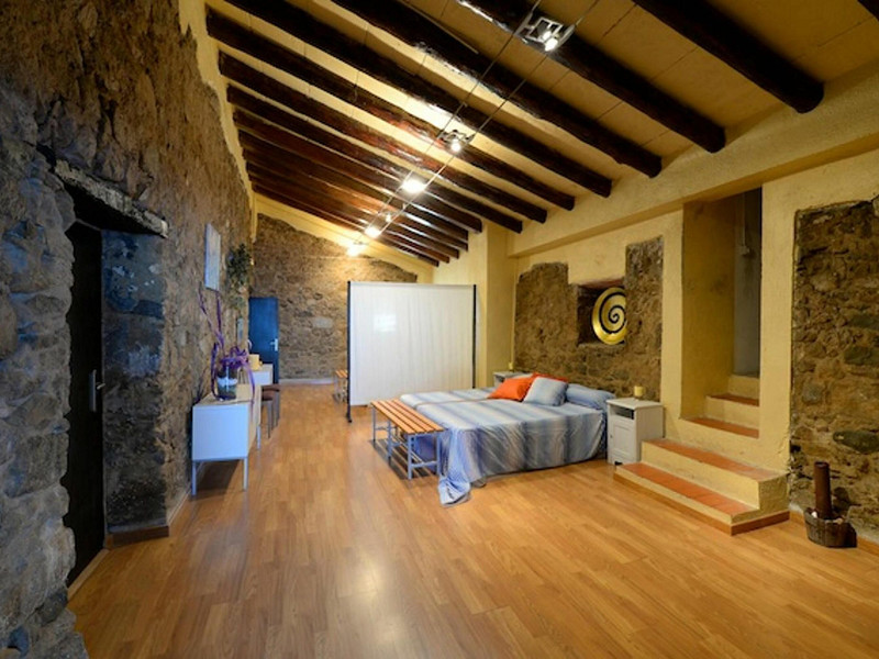 Historic estate in the Monnegre Natural Park, Vallgorguina. Photo:  45