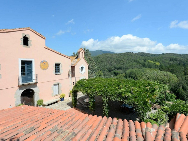 Historic estate in the Monnegre Natural Park, Vallgorguina. Photo:  51