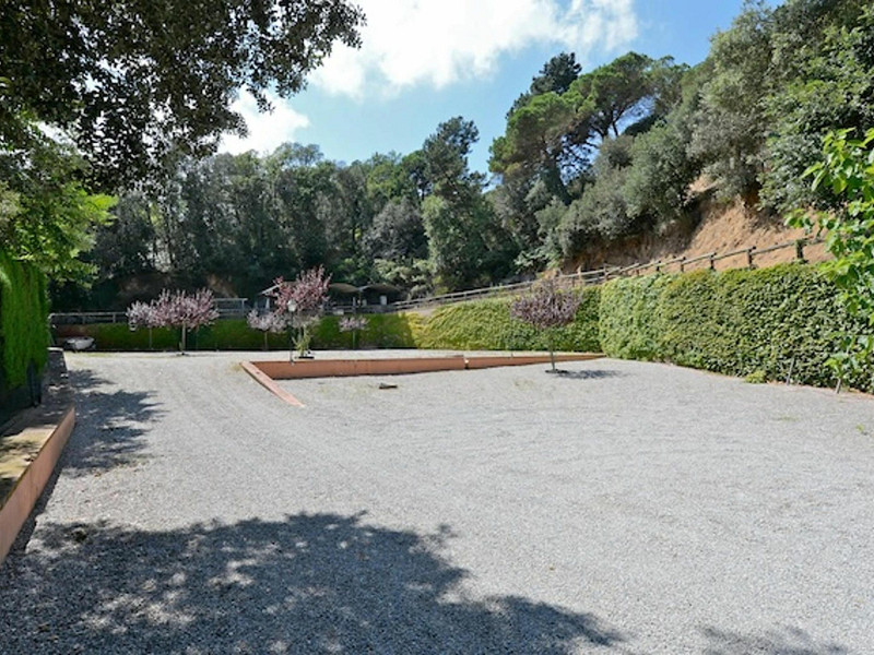 Historic estate in the Monnegre Natural Park, Vallgorguina. Photo:  53