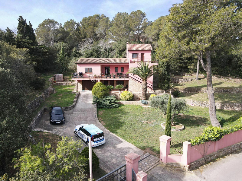 Elegant Villa with Sea Views in Begur. Photo:  22