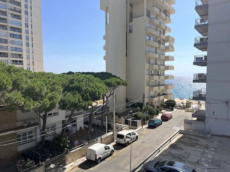 Magnificent Apartment with Sea and Mountain Views In Playa de Aro