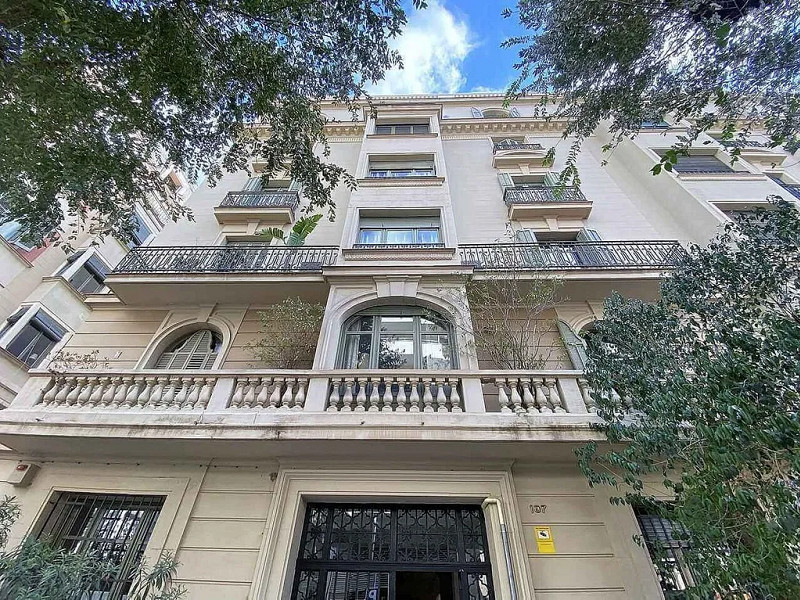 Cozy apartment near Mercat de Galvany, Barcelona. Photo:  17