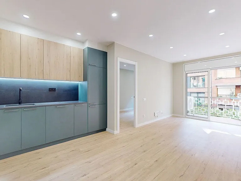 Spacious and Sunny Apartment in the Heart of Gràcia, Barcelona. Photo:  42