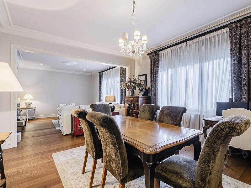 Spacious and Elegant Apartment in a Prestigious Barcelona Neighborhood. Photo:  5