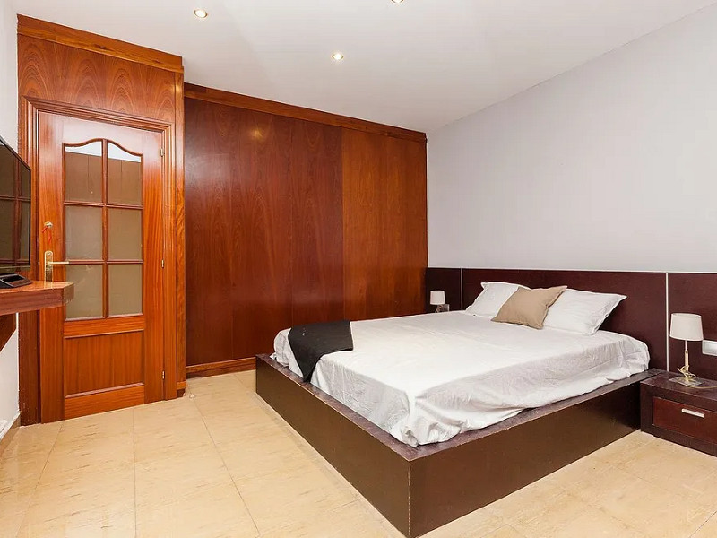 Bright Apartment in a Historic Building in the Eixample, Barcelona. Photo:  15