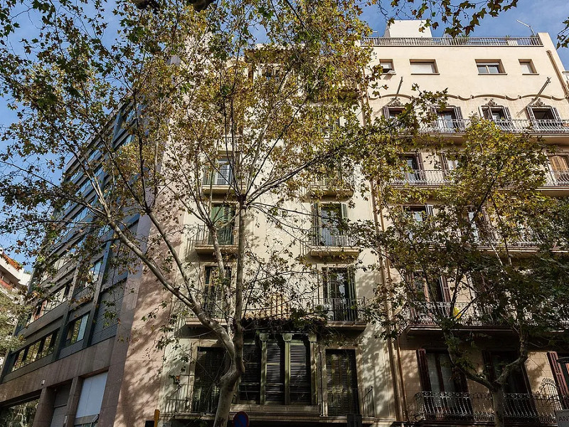 Bright Apartment in a Historic Building in the Eixample, Barcelona. Photo:  19