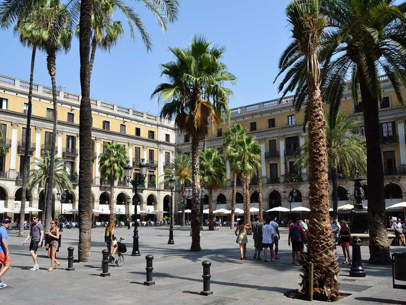 Renovated Residential Building in Historic Center, El Raval, Barcelona