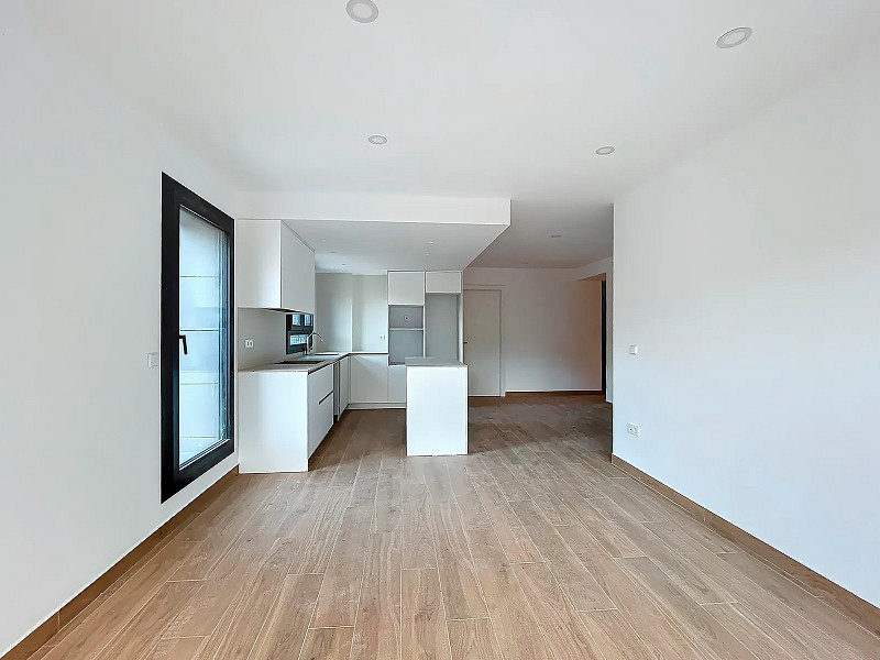 Elegant Apartment for Sale in Les Escaldes, Andorra. Photo:  5