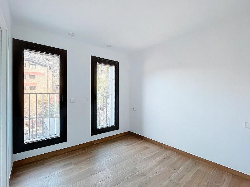 Elegant Apartment for Sale in Les Escaldes, Andorra. Photo:  15