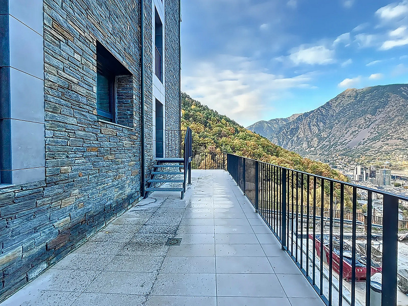 Elegant Apartment for Sale in Les Escaldes, Andorra. Photo:  32