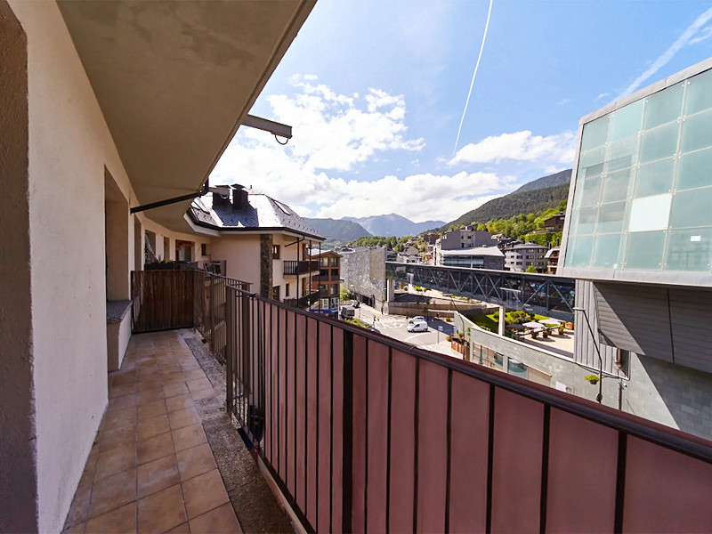 Charming Duplex Penthouse with Mezzanine in La Massana, Andorra. Photo:  19