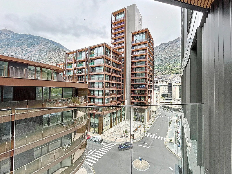 Discover Your New Sanctuary in the Heart of Escaldes-Engordany, Andorra