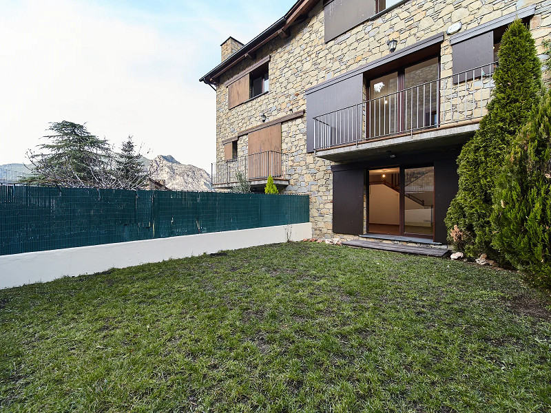 Magnificent Semi-Detached House in Aixirivall, Sant Julià de Lòria, Andorra