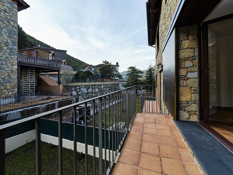 Magnificent Semi-Detached House in Aixirivall, Sant Julià de Lòria, Andorra. Photo:  7