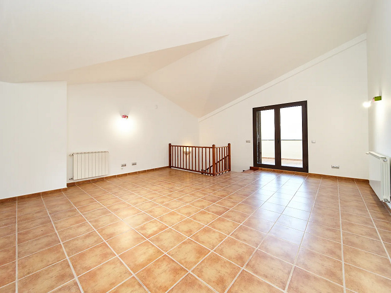 Magnificent Semi-Detached House in Aixirivall, Sant Julià de Lòria, Andorra. Photo:  15