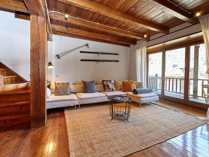 Elegant Triplex in La Pleta del Tarter, Andorra. Photo:  2