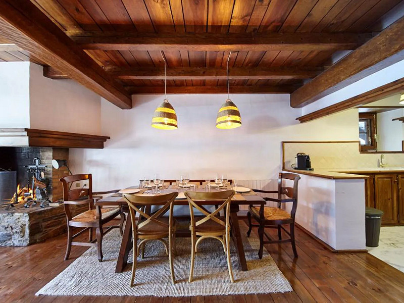 Elegant Triplex in La Pleta del Tarter, Andorra. Photo:  4