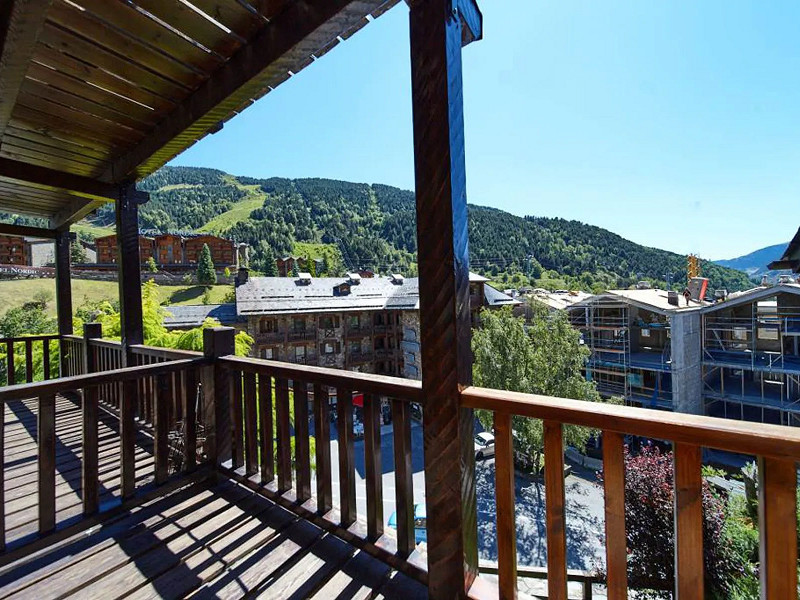 Elegant Triplex in La Pleta del Tarter, Andorra. Photo:  20