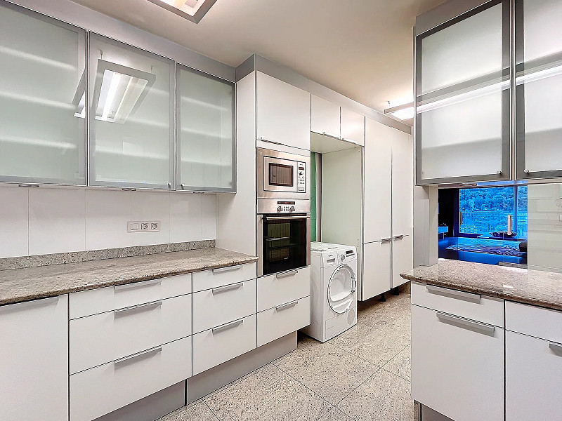 Modern Apartment in the Heart of Andorra la Vella. Photo:  28