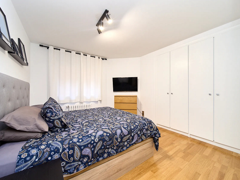 Elegant Ground Floor Apartment with Terrace and Panoramic Views in Ordino, Andorra. Photo:  13