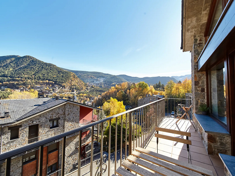 Charming Semi-Detached House for Sale in the Exclusive Area of Escàs, La Massana. Photo:  18