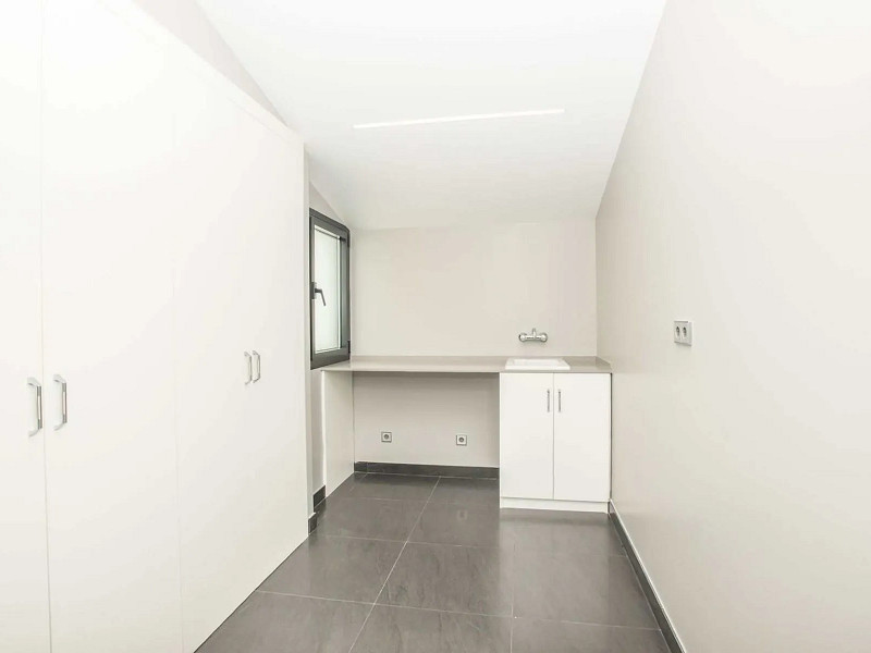 Luxury Apartment for Sale in the Exclusive Area of Vila in Encamp. Photo:  17