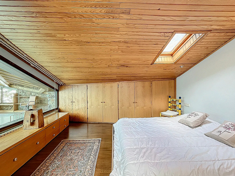 Spacious and Bright Home with Stunning Views in Les Bons, Encamp. Photo:  23