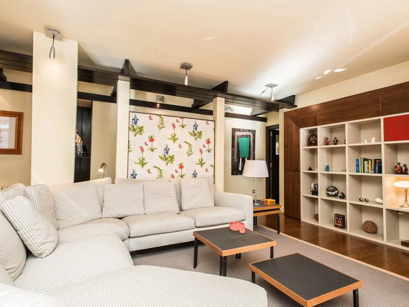 Elegant Duplex Penthouse in a Prestigious Area of Andorra. Photo:  2