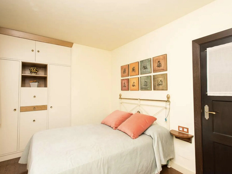 Elegant Duplex Penthouse in a Prestigious Area of Andorra. Photo:  10