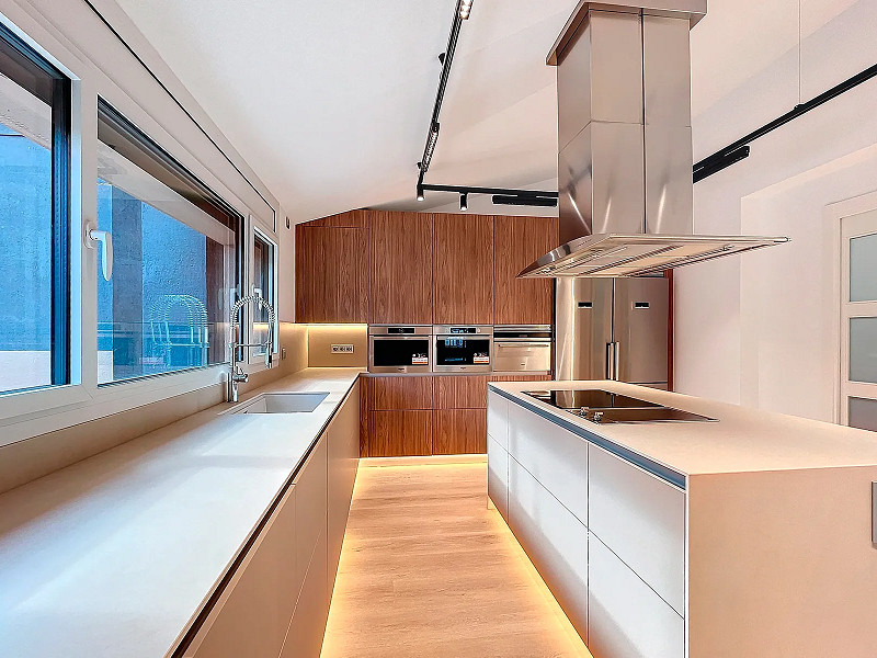 Luxurious Penthouse with Modern Design in the Heart of Andorra La Vella. Photo:  20