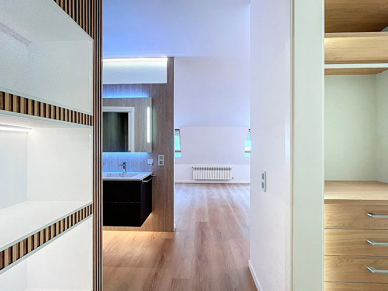 Luxurious Penthouse with Modern Design in the Heart of Andorra La Vella. Photo:  27