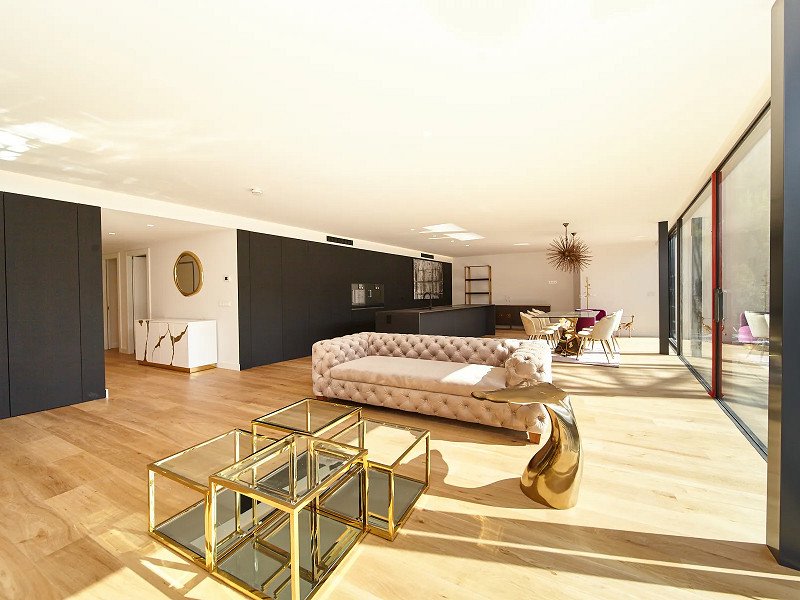 Exclusive Nature-Integrated Apartment with Luxury Finishes in Ordino. Photo:  3