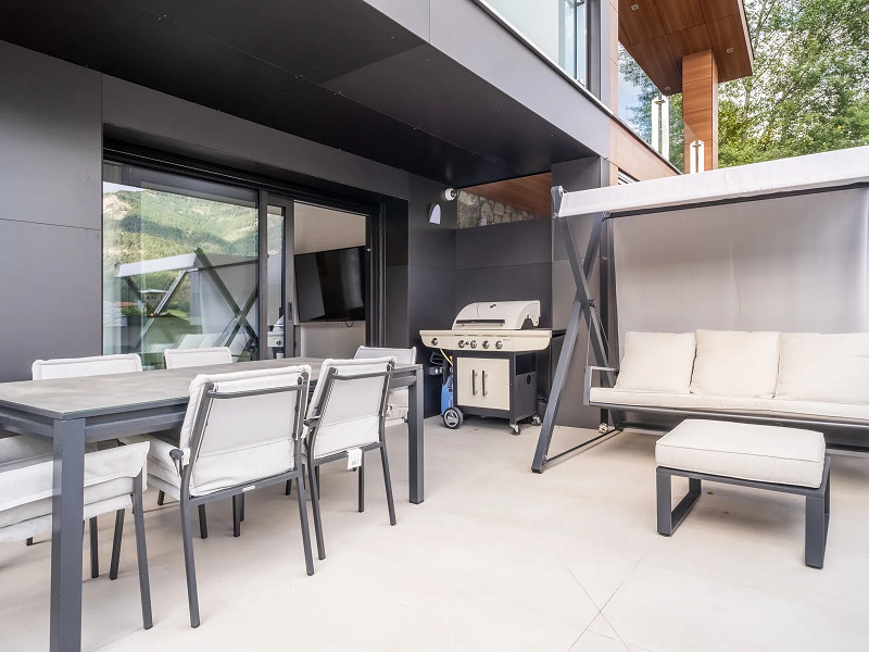 Contemporary Chalet with Panoramic Views, Terraces, and Jacuzzi in La Massana. Photo:  34