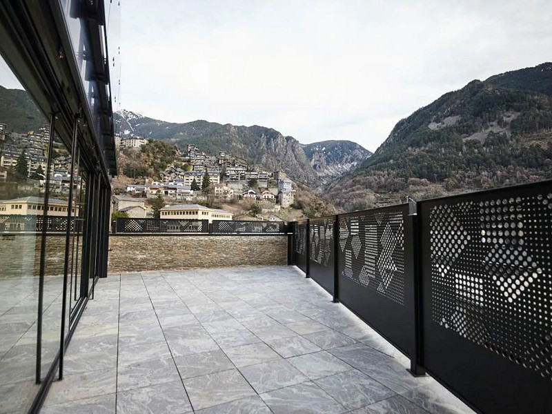 Elegant Villa in the Exclusive Sacalma Area, Escaldes-Engordany. Photo:  7