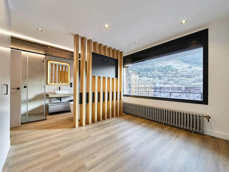 Elegant Villa in the Exclusive Sacalma Area, Escaldes-Engordany. Photo:  23