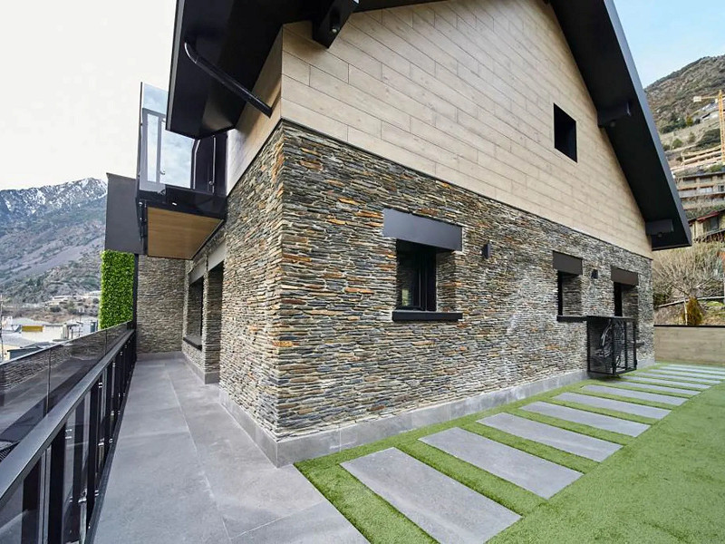 Elegant Villa in the Exclusive Sacalma Area, Escaldes-Engordany. Photo:  47