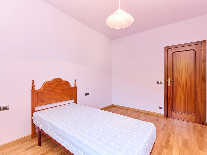 Charming House in a Quiet Area of Encamp. Photo:  18