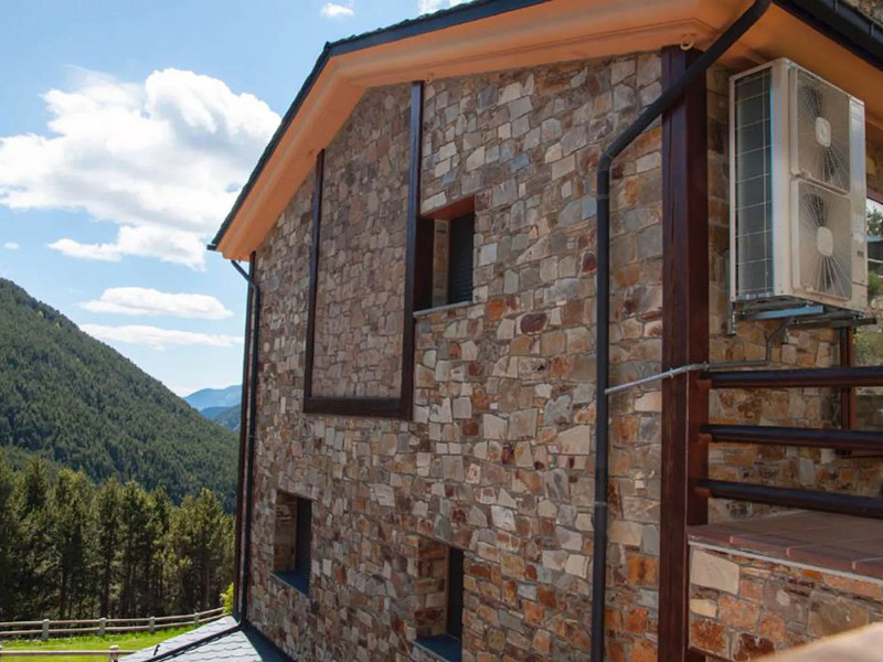 Exclusive Semi-Detached Mountain Home in El Forn de Canillo. Photo:  4