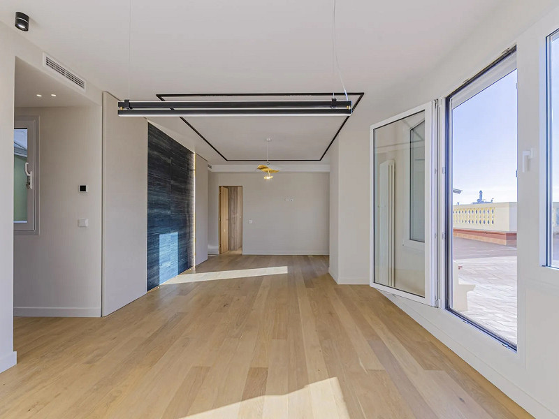 Luxury Penthouse with Private Terraces in Barcelona’s Exclusive District. Photo:  17