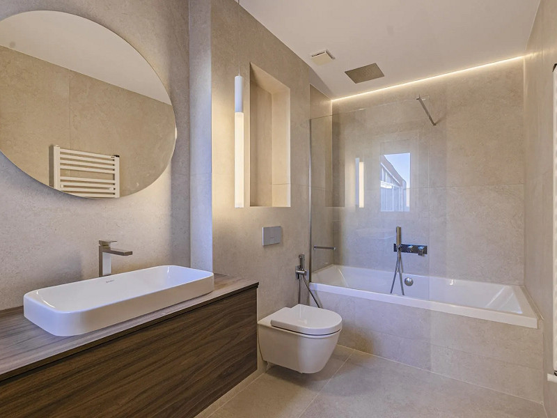 Luxury Penthouse with Private Terraces in Barcelona’s Exclusive District. Photo:  22