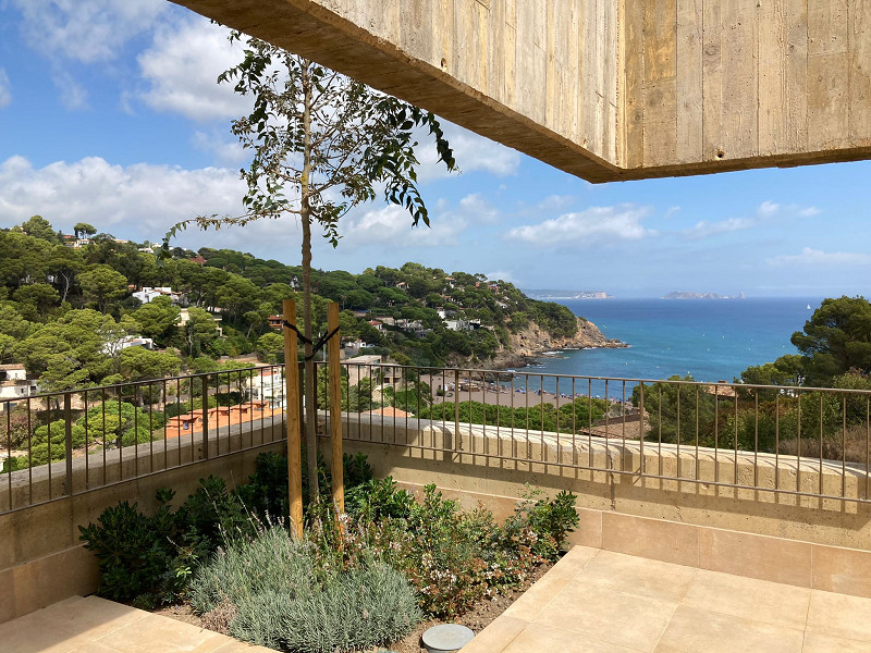 New apartments in Begur on the Costa Brava. Photo:  2