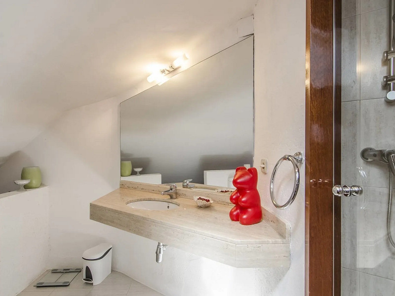 Modern Family Villa with Views and Comfort in the Hills of Barcelona. Photo:  10
