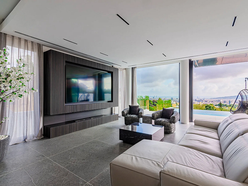 Newly Built Luxury Villa with Panoramic Views in Sarrià-Sant Gervasi. Photo:  2