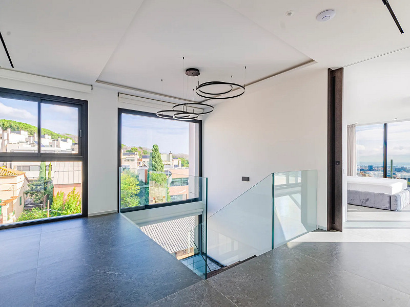 Newly Built Luxury Villa with Panoramic Views in Sarrià-Sant Gervasi. Photo:  12