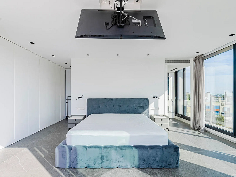 Newly Built Luxury Villa with Panoramic Views in Sarrià-Sant Gervasi. Photo:  14
