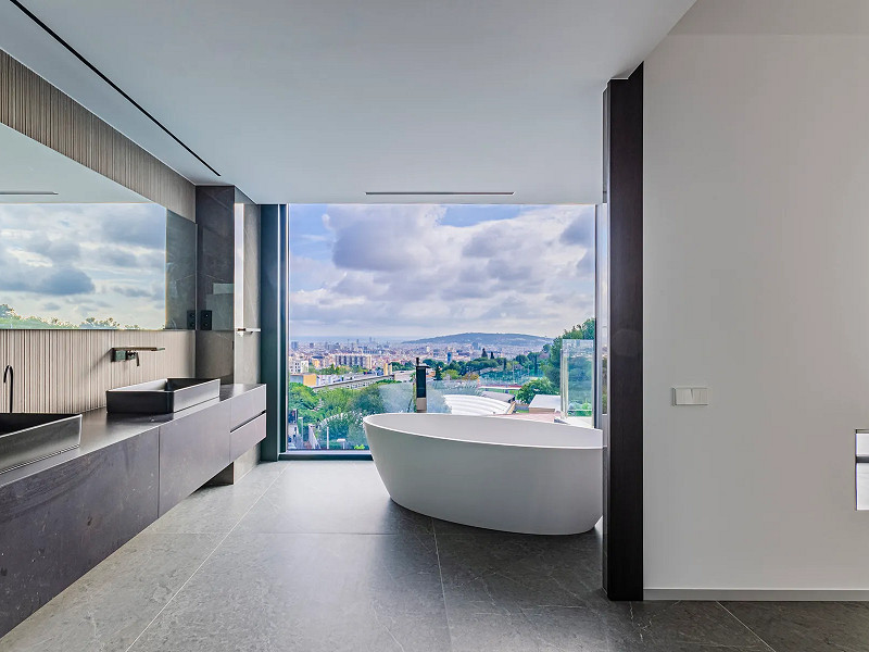 Newly Built Luxury Villa with Panoramic Views in Sarrià-Sant Gervasi. Photo:  17