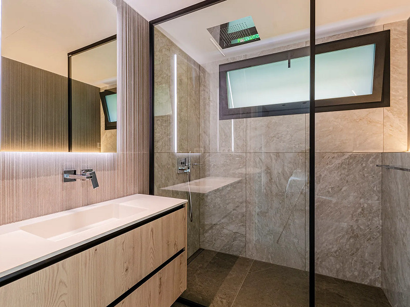 Newly Built Luxury Villa with Panoramic Views in Sarrià-Sant Gervasi. Photo:  23