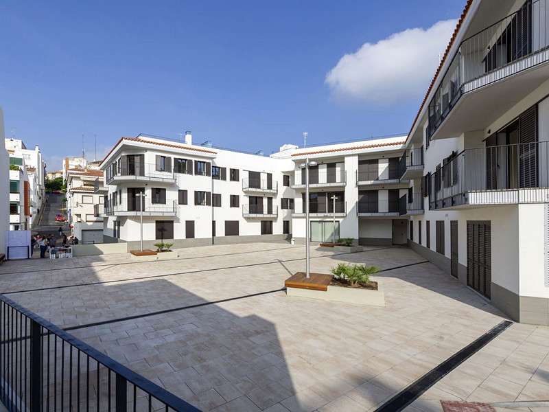 Квартиры в новом жилом комплексе рядом с пляжем в Сан-Поль-де-Мар. Фото:  5